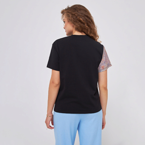 Футболка Wear me жіноча