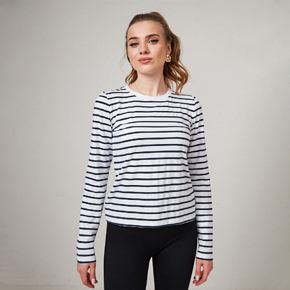 Long-Sleeve T-Shirt Wear me