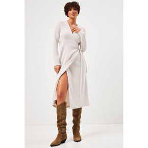 The dress is insulated Wear me