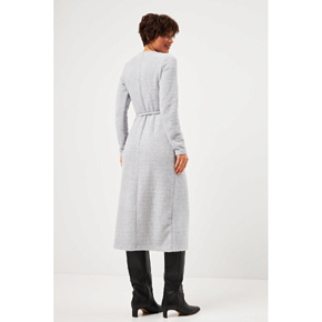 The dress is insulated Wear me