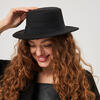Hat Wear me Demi